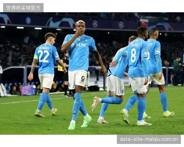 那不勒斯凭借高效的攻防转换策略，展现了出色的防守组织纪律性。